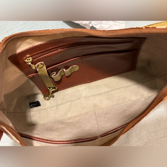 Brahmin Cream, Brown and Green Crocodile Pattern Shoulder Bag Vintage? - Picture 6 of 15